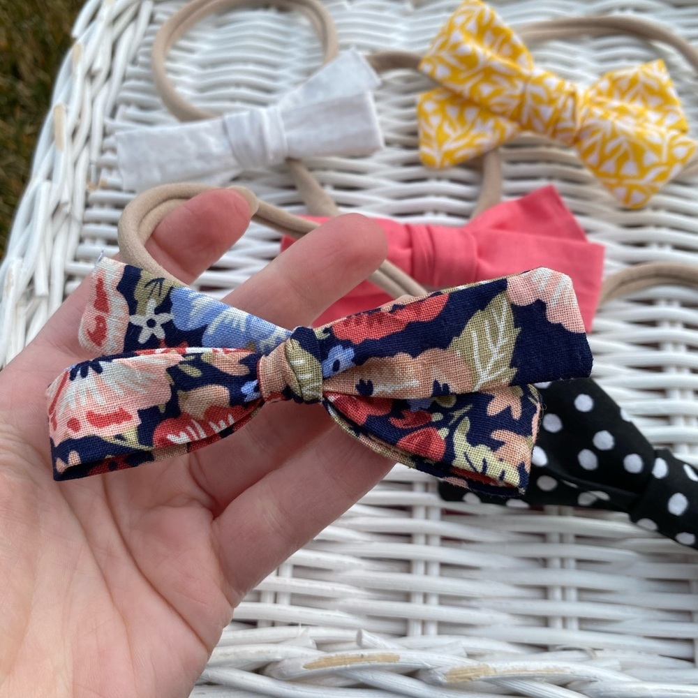 Bundle of 5 handmade nylon headband bows - Picture 2 of 2